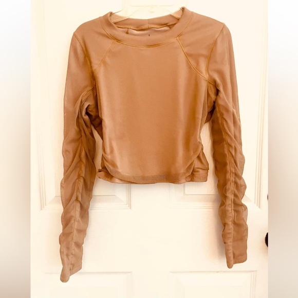 ALO Yoga Tops - ALO vision top